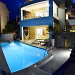 Sunrise Luxury Pool *