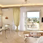 Sunrise Luxury Pool Villa *