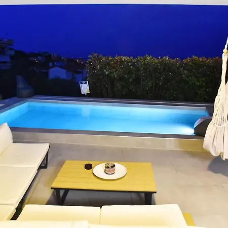 Sunrise Luxury Pool * PalaiónTsiflíkion
