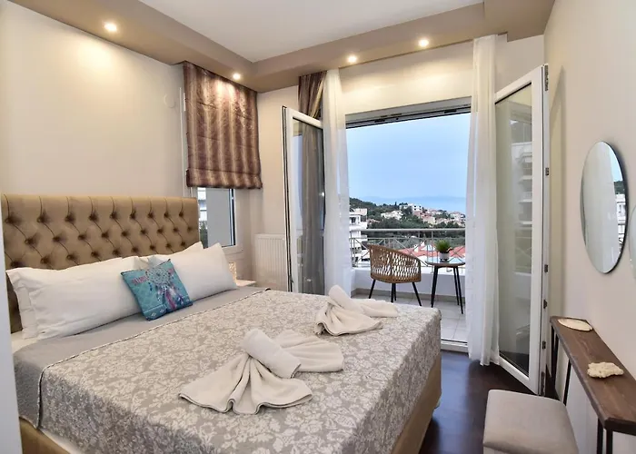 Sunrise Luxury Pool Villa *