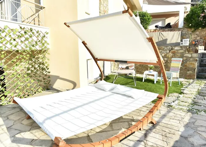 Sunrise Luxury Pool Villa PalaiónTsiflíkion