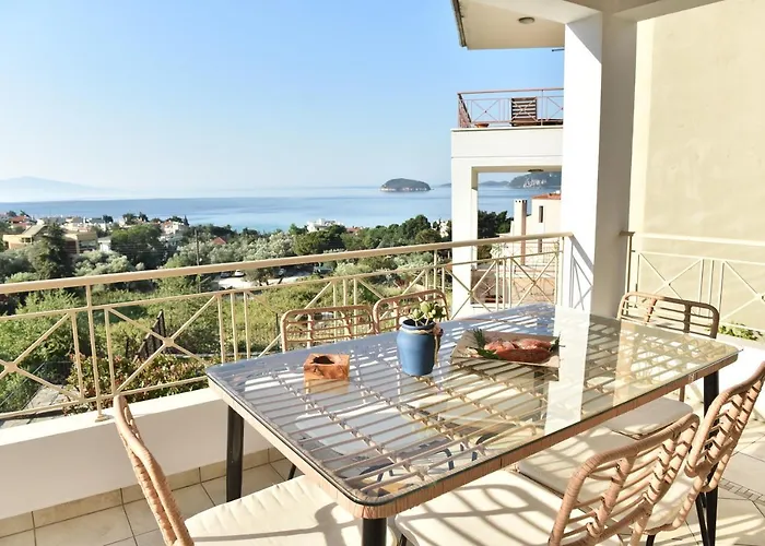 Villa Sunrise Luxury Pool PalaiónTsiflíkion