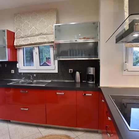 Sunrise Luxury Pool * PalaiónTsiflíkion