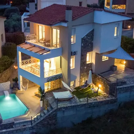 Sunrise Luxury Pool Vila *