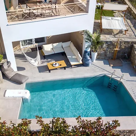 Vila Sunrise Luxury Pool *