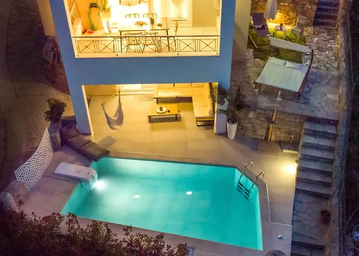 Sunrise Luxury Pool Villa PalaiónTsiflíkion